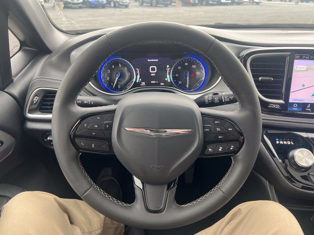 2025 Chrysler Pacifica Limited
