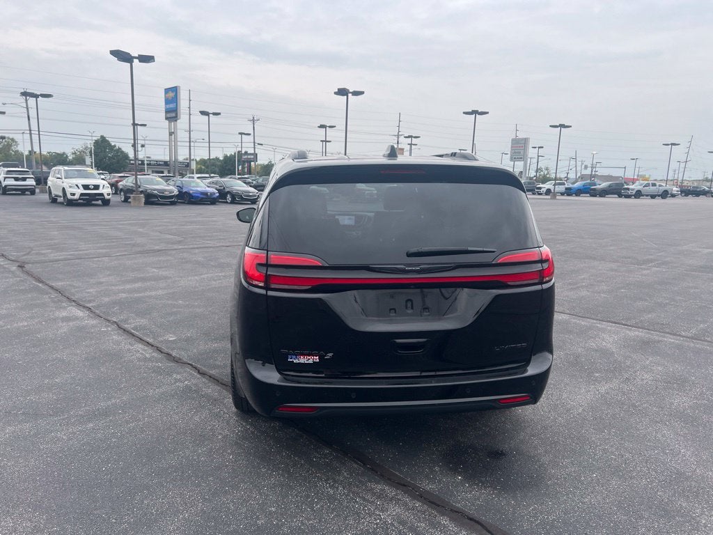 2025 Chrysler Pacifica Limited