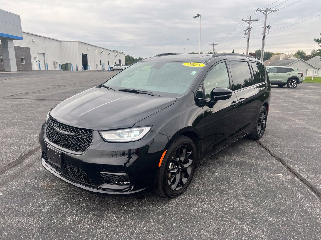 2025 Chrysler Pacifica Limited