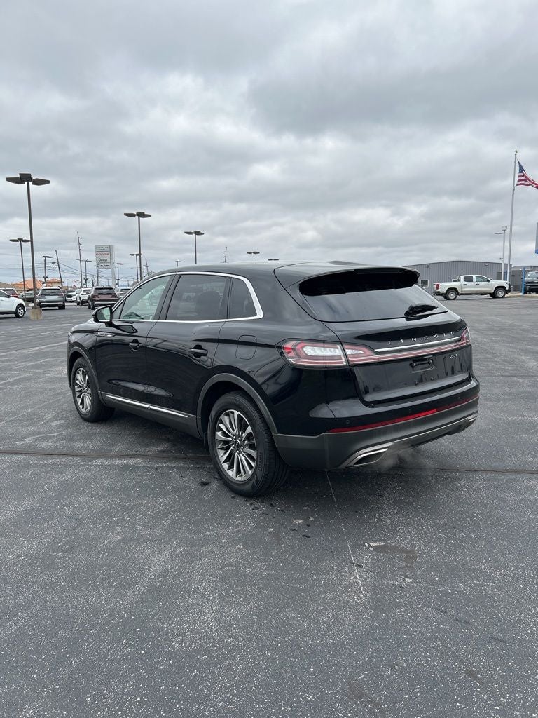 2019 Lincoln Nautilus Select