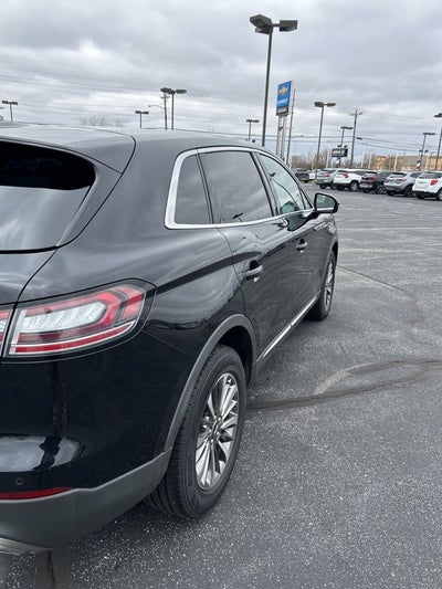 2019 Lincoln Nautilus Select