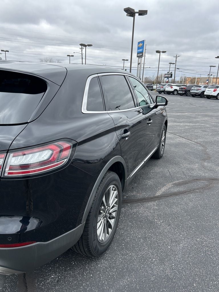 2019 Lincoln Nautilus Select