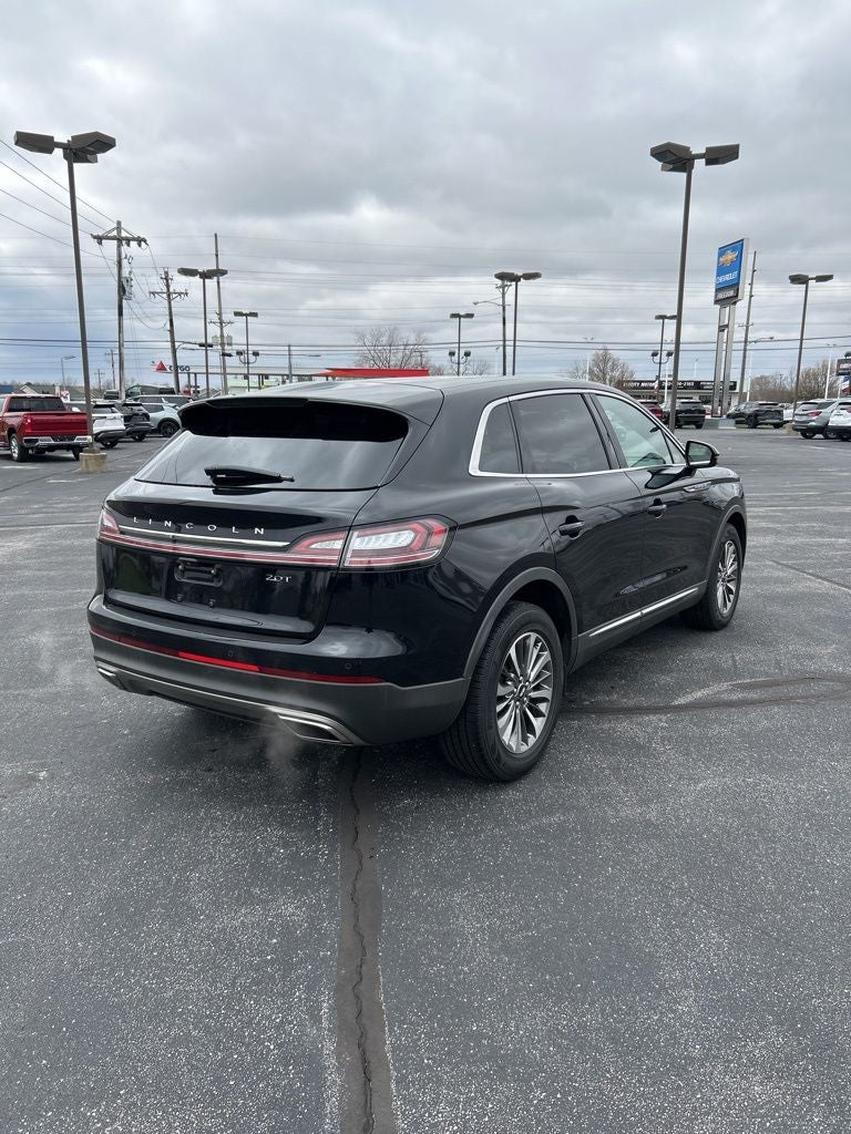 2019 Lincoln Nautilus Select