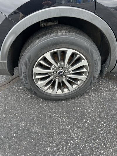 2019 Lincoln Nautilus Select