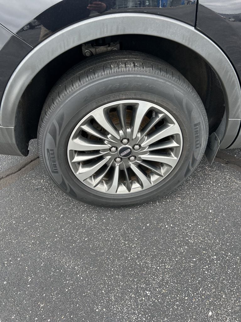 2019 Lincoln Nautilus Select
