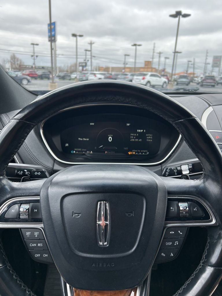 2019 Lincoln Nautilus Select
