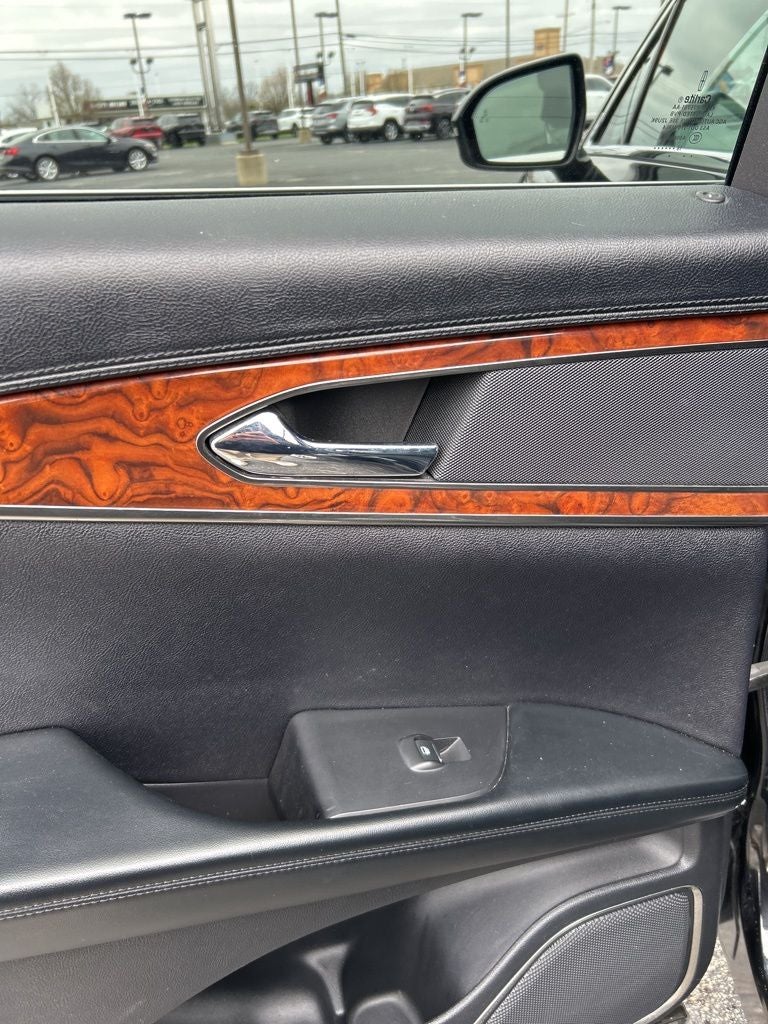 2019 Lincoln Nautilus Select
