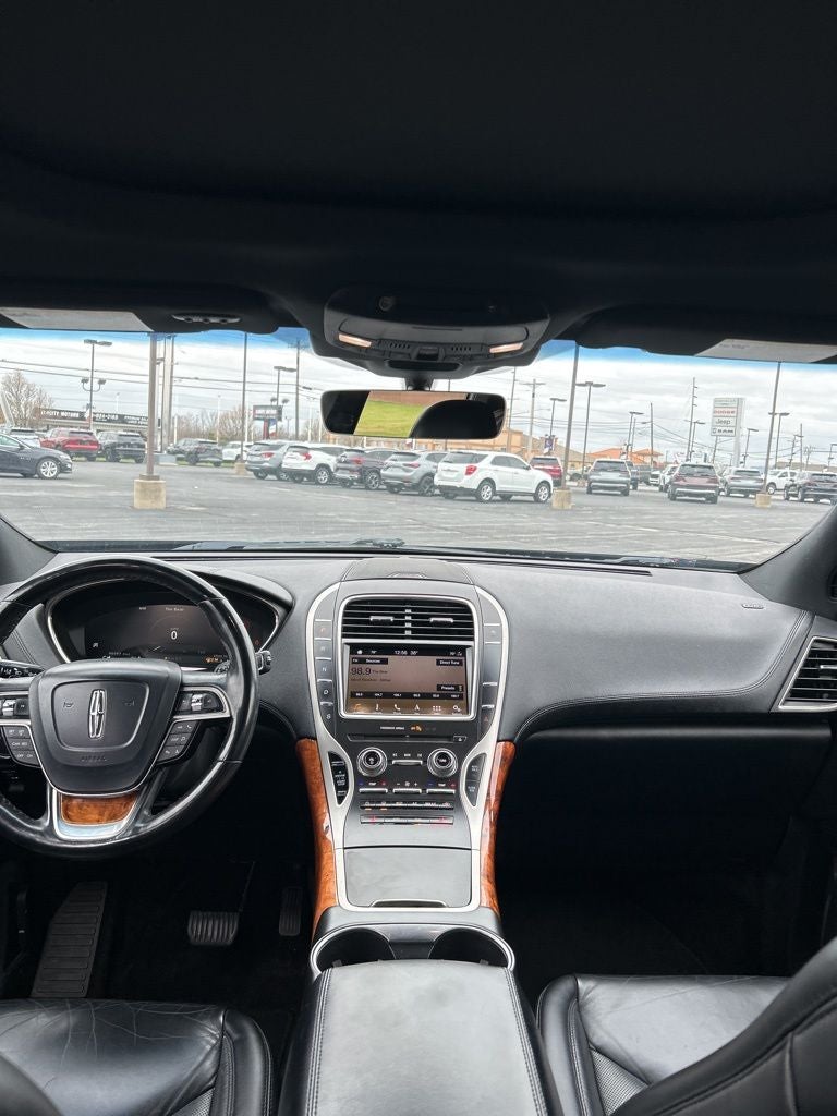 2019 Lincoln Nautilus Select