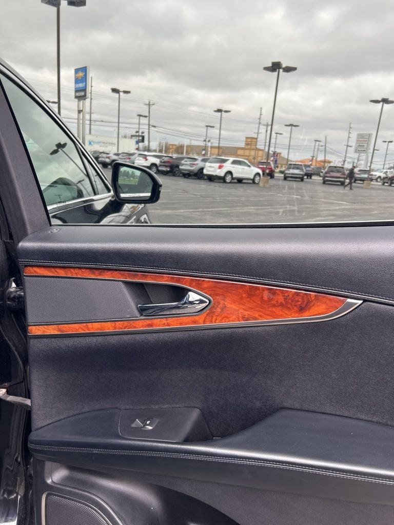 2019 Lincoln Nautilus Select