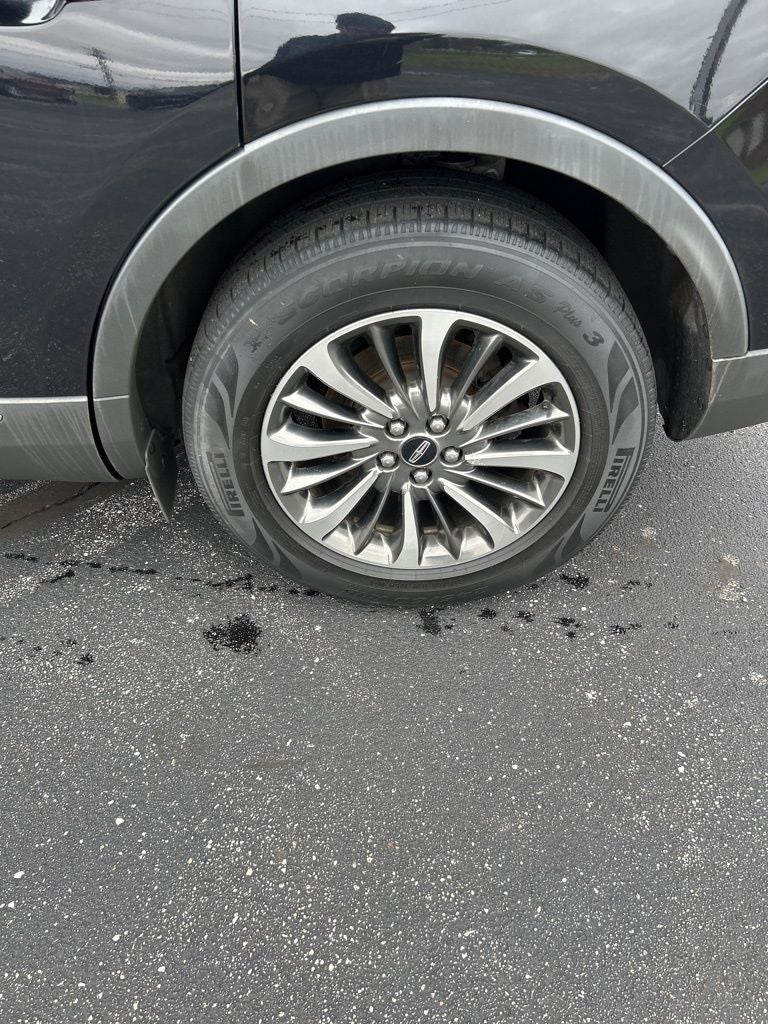 2019 Lincoln Nautilus Select