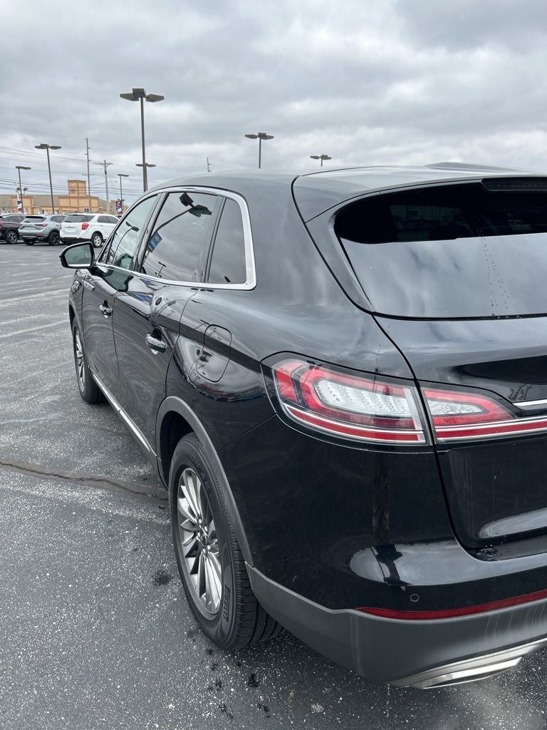 2019 Lincoln Nautilus Select