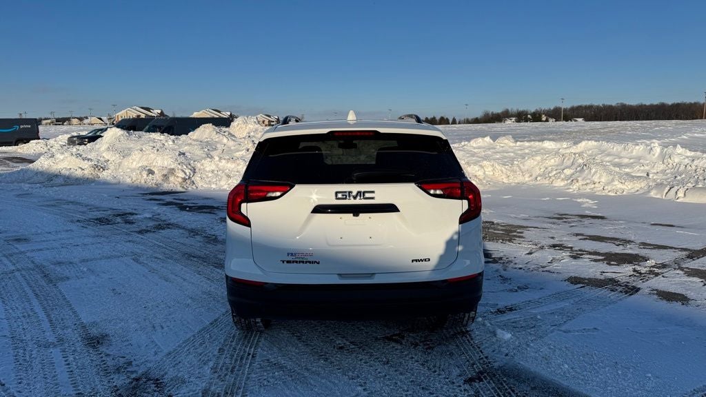 2021 GMC Terrain SLT