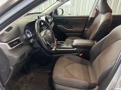 2023 Toyota Highlander LE
