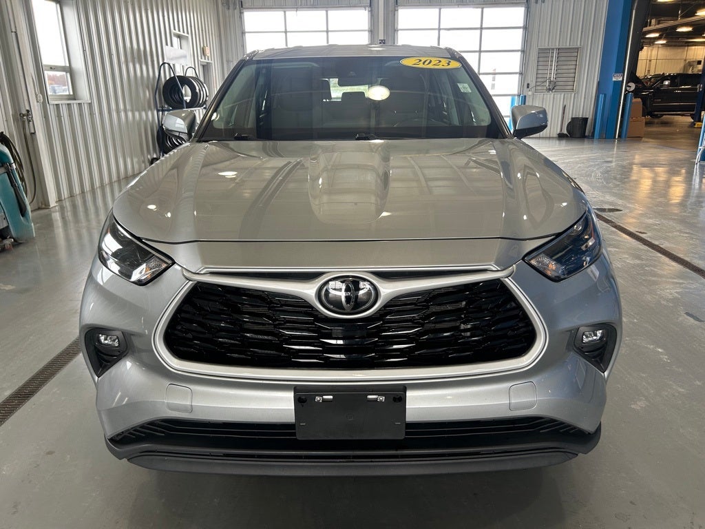 2023 Toyota Highlander LE